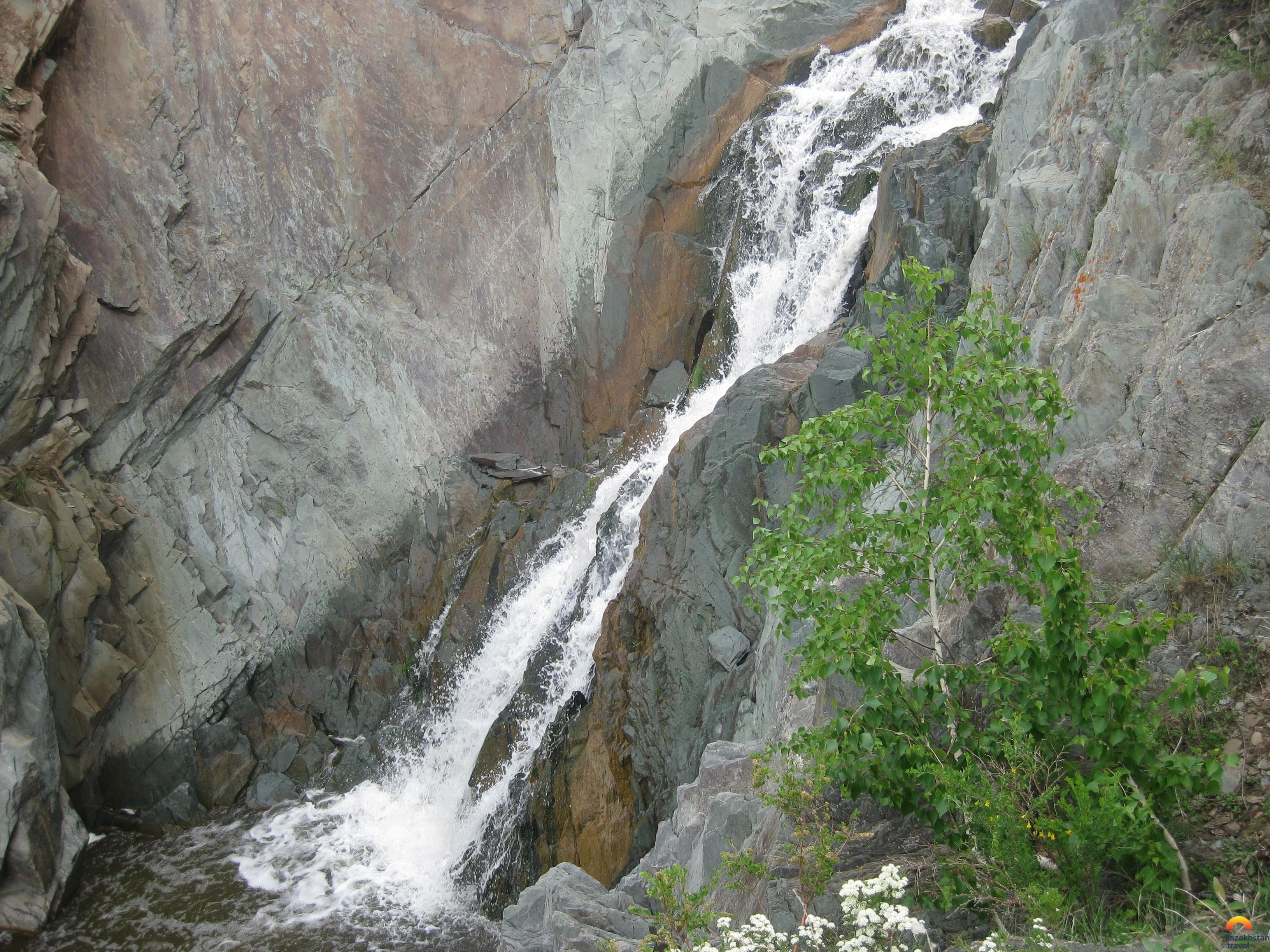 Volchiy Waterfall (Wolf Waterfall)